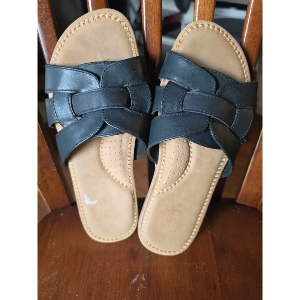 Cliffs White Mountain Black Leather Slide Sandals Size 8.5